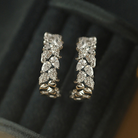 Sliver diamond hoop earrings - Picture 3 of 9